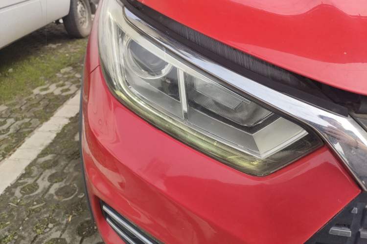 Used BYD Yuan New Energy 2018 EV360 Smart Connect Cool Edition Right Front Headlight