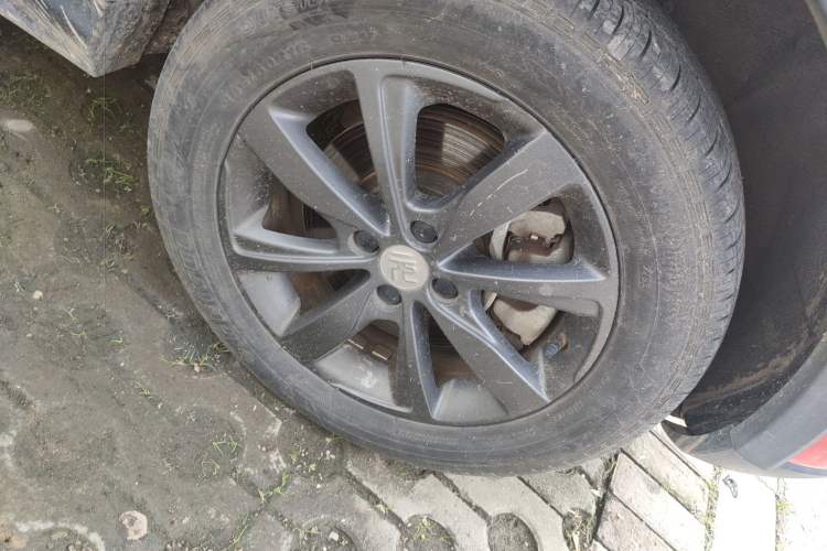 Used BYD Yuan New Energy 2018 EV360 Smart Connect Cool Edition Right Front Wheel Hub