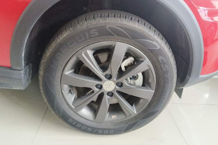 Used BYD Yuan New Energy 2018 EV360 Smart Connect Cool Edition Right Front Wheel Hub