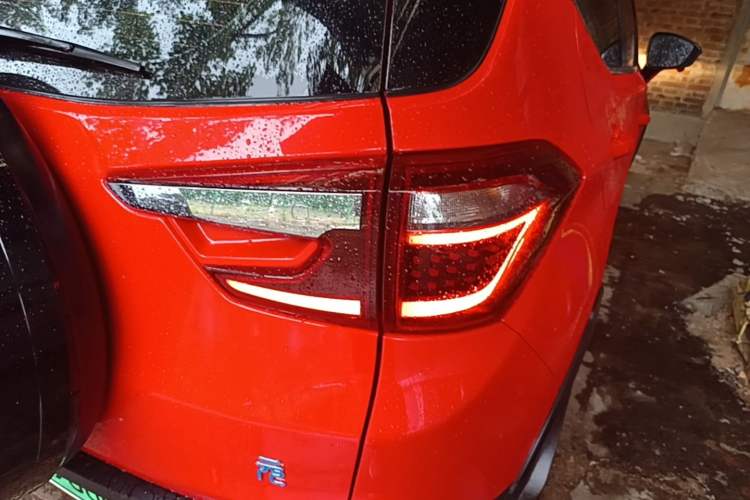Used BYD Yuan New Energy 2018 EV360 Smart Connected Cool Model Right Rear Taillight