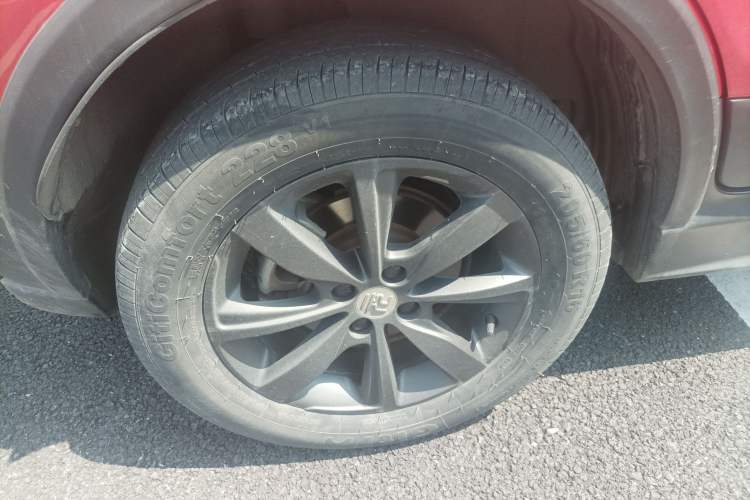 Used BYD Yuan New Energy 2018 EV360 Smart Connect Cool Edition Right Rear Wheel Hub