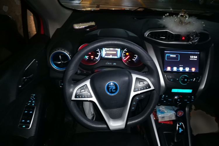 Used BYD Yuan New Energy 2018 EV360 Smart Connect Cool Edition Steering Wheel