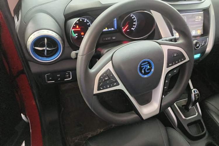 Used BYD Yuan New Energy 2018 EV360 Smart Connect Cool Edition Steering Wheel