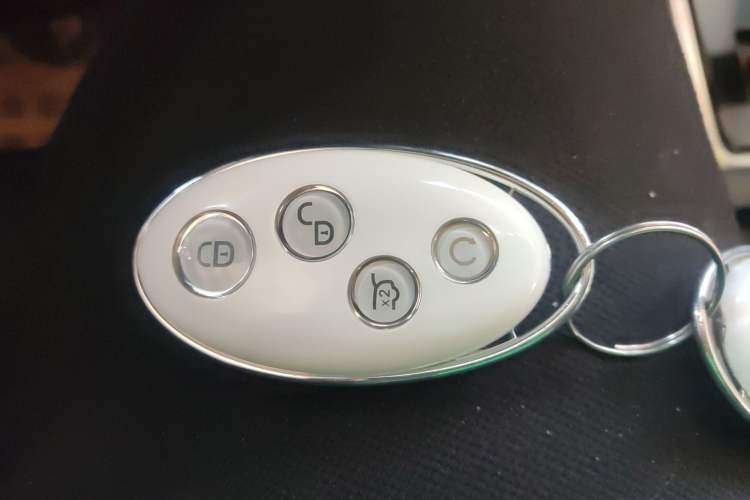 Used BYD Yuan New Energy 2018 EV360 Smart Connect Cool Edition Vehicle Key