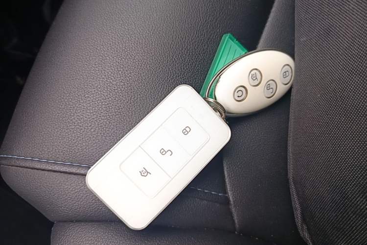 Used BYD Yuan New Energy 2018 EV360 Smart Connected Cool Model Vehicle Key