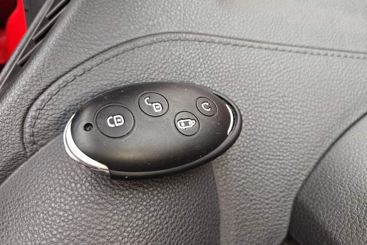 Used BYD Yuan New Energy 2018 EV360 Smart Connect Cool Edition Vehicle Key