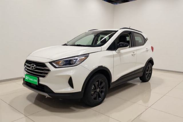 Ojetý BYD Yuan New Energy 2018 EV360 Smart Connect Cool Edition