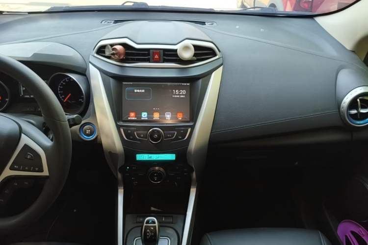 Used BYD Yuan New Energy 2018 EV360 Smart Connect Cool Edition Audio And AC Panel
