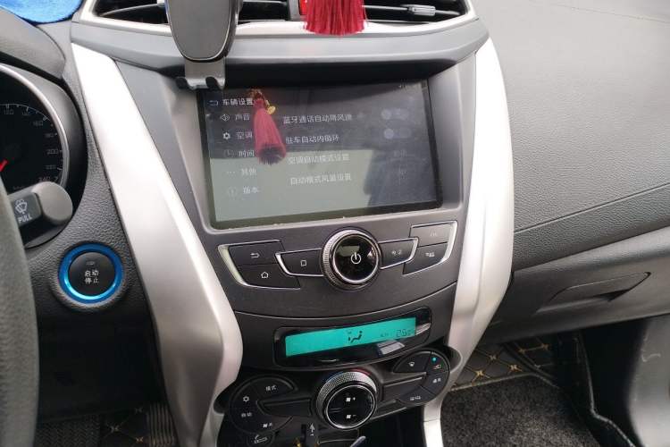 Used BYD Yuan New Energy 2018 EV360 Smart Connect Cool Edition Audio And AC Panel
