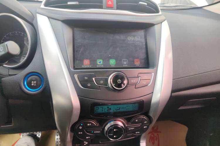 Used BYD Yuan New Energy 2018 EV360 Smart Connect Cool Edition Audio And AC Panel