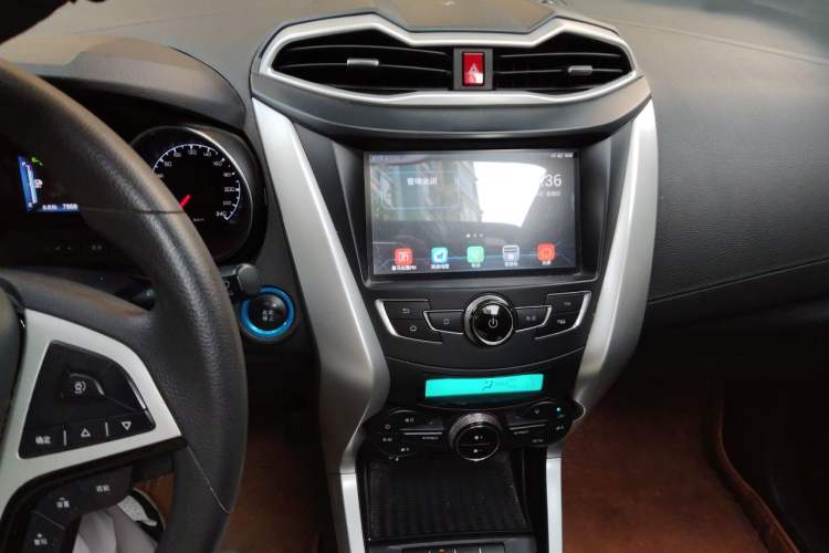 Used BYD Yuan New Energy 2018 EV360 Smart Connect Cool Edition Audio And AC Panel