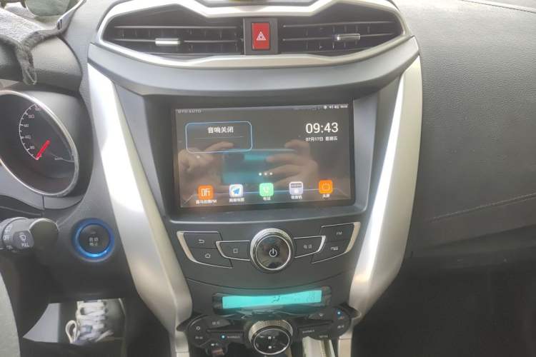 Used BYD Yuan New Energy 2018 EV360 Smart Connect Cool Edition Audio And AC Panel