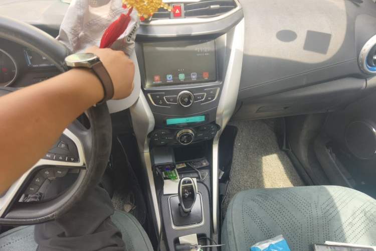 Used BYD Yuan New Energy 2018 EV360 Smart Connect Cool Edition Audio And AC Panel