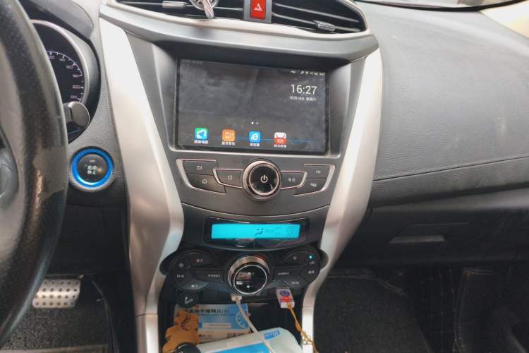 Used BYD Yuan New Energy 2018 EV360 Smart Connect Cool Edition Audio And AC Panel