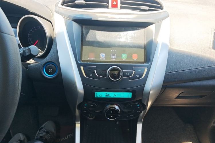 Used BYD Yuan New Energy 2018 EV360 Smart Connect Cool Edition Audio And AC Panel