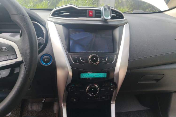 Used BYD Yuan New Energy 2018 EV360 Smart Connect Cool Edition Audio And AC Panel