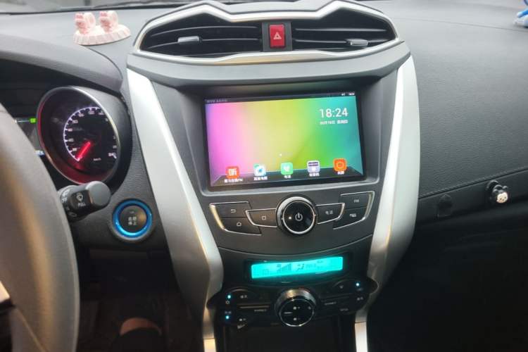 Used BYD Yuan New Energy 2018 EV360 Smart Connect Cool Edition Audio And AC Panel