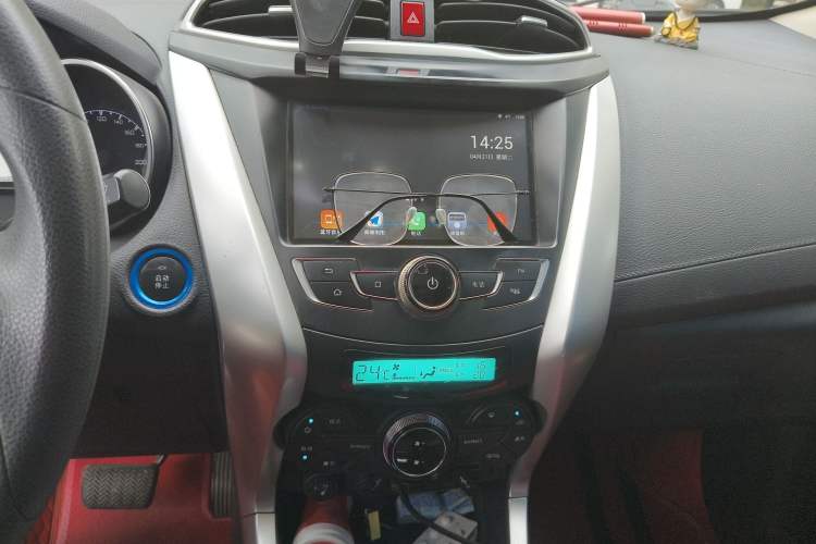 Used BYD Yuan New Energy 2018 EV360 Smart Connect Cool Edition Audio And AC Panel