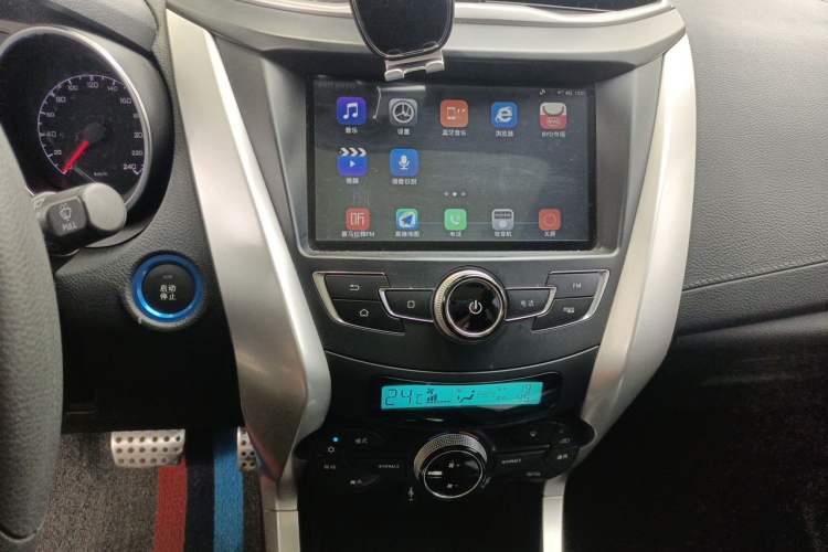 Used BYD Yuan New Energy 2018 EV360 Smart Connect Cool Edition Audio And AC Panel