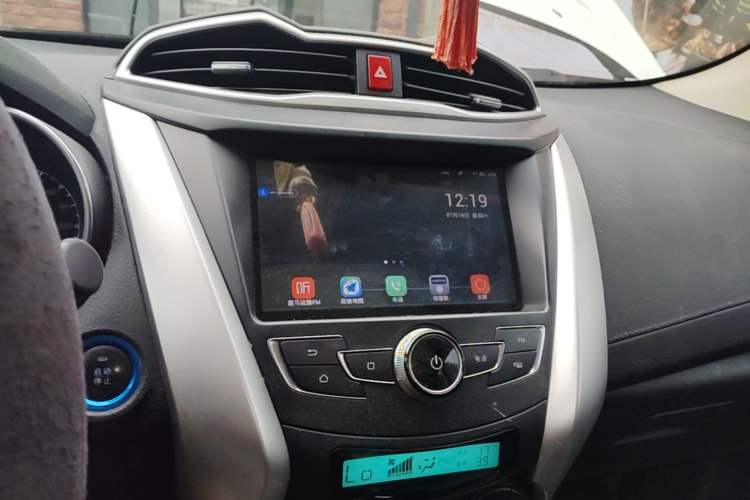 Used BYD Yuan New Energy 2018 EV360 Smart Connected Cool Model Audio And AC Panel