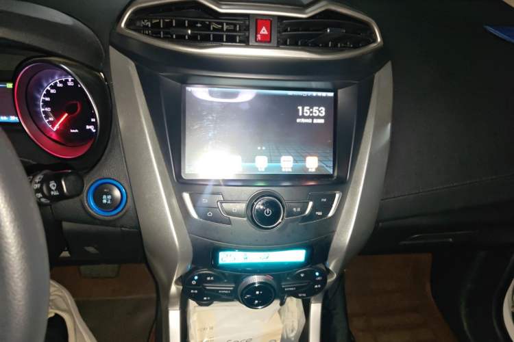 Used BYD Yuan New Energy 2018 EV360 Smart Connect Cool Edition Audio And AC Panel