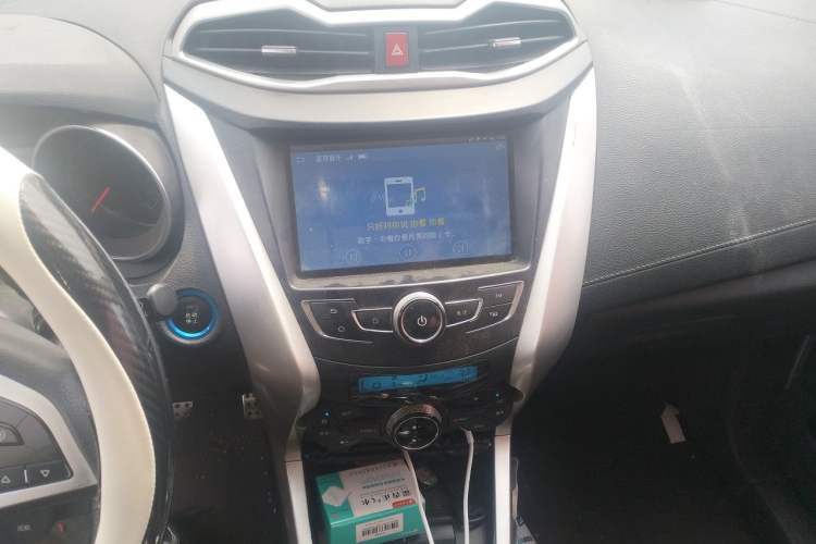 Used BYD Yuan New Energy 2018 EV360 Smart Connect Cool Edition Audio And AC Panel
