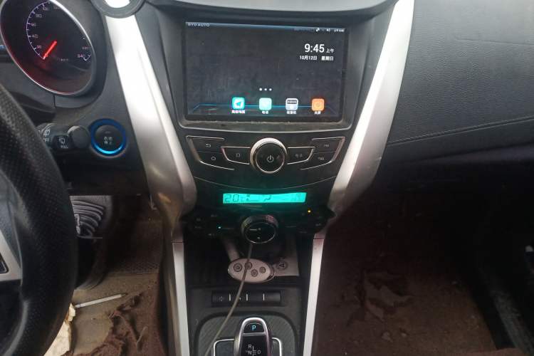 Used BYD Yuan New Energy 2018 EV360 Smart Connect Cool Edition Audio And AC Panel
