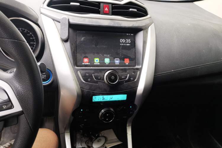 Used BYD Yuan New Energy 2018 EV360 Smart Connect Cool Edition Audio And AC Panel