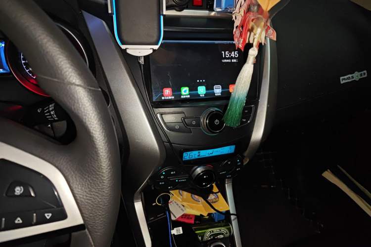 Used BYD Yuan New Energy 2018 EV360 Smart Connect Cool Edition Audio And AC Panel