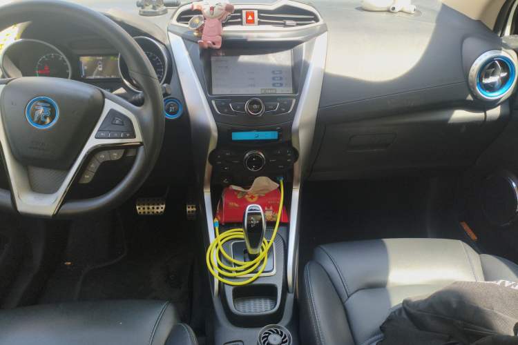 Used BYD Yuan New Energy 2018 EV360 Smart Connect Cool Edition Audio And AC Panel