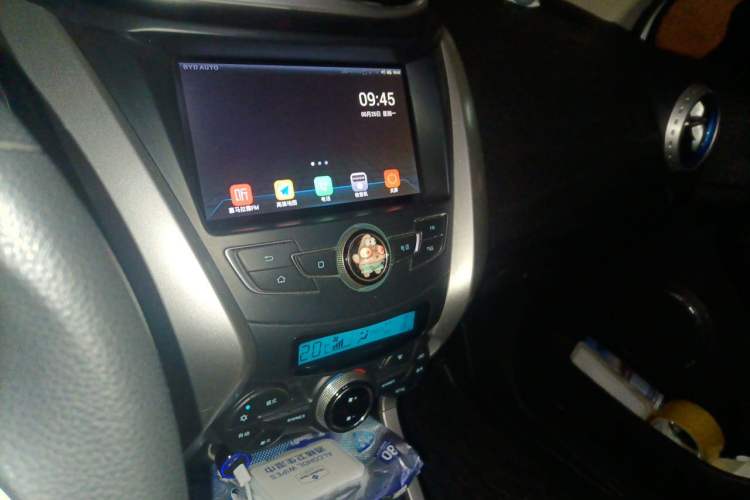 Used BYD Yuan New Energy 2018 EV360 Smart Connect Cool Edition Audio And AC Panel