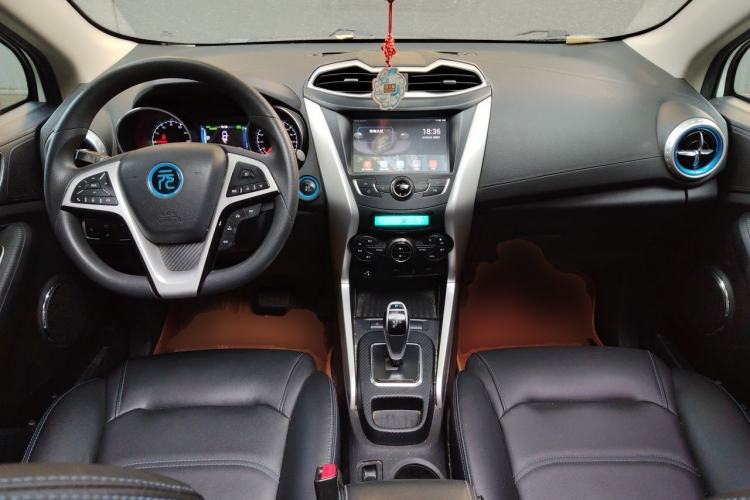 Used BYD Yuan New Energy 2018 EV360 Smart Connect Cool Edition Center Console