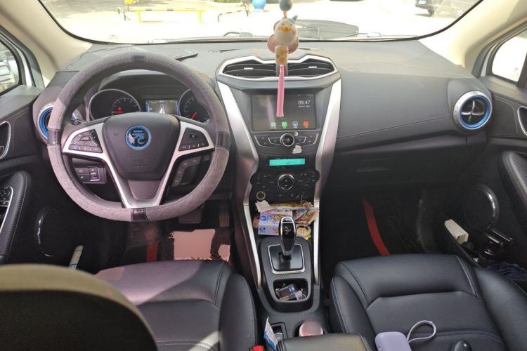 Used BYD Yuan New Energy 2018 EV360 Smart Connect Cool Edition Center Console