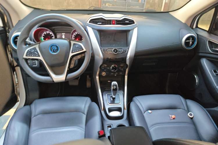 Used BYD Yuan New Energy 2018 EV360 Smart Connect Cool Edition Center Console