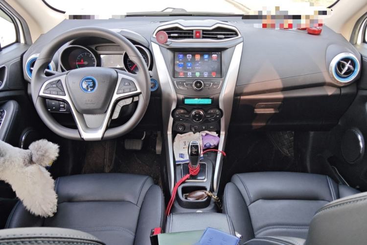 Used BYD Yuan New Energy 2018 EV360 Smart Connect Cool Edition Center Console