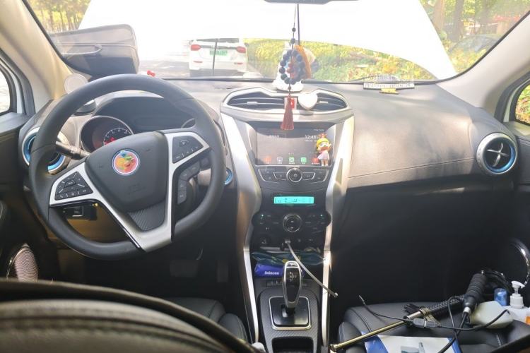 Used BYD Yuan New Energy 2018 EV360 Smart Connect Cool Edition Center Console