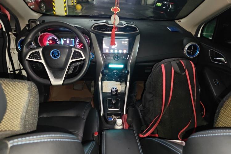Used BYD Yuan New Energy 2018 EV360 Smart Connect Cool Edition Center Console