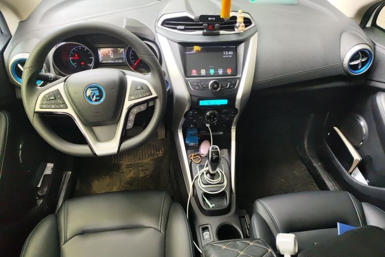 Used BYD Yuan New Energy 2018 EV360 Smart Connect Cool Edition Center Console