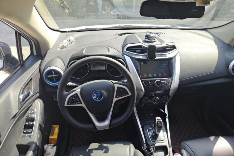 Used BYD Yuan New Energy 2018 EV360 Smart Connect Cool Edition Center Console