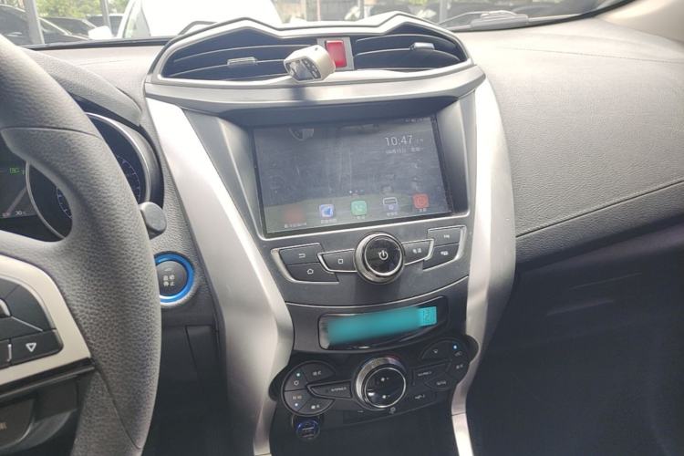 Used BYD Yuan New Energy 2018 EV360 Smart Connect Cool Edition Center Console