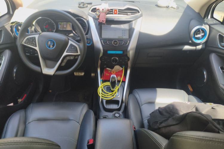 Used BYD Yuan New Energy 2018 EV360 Smart Connect Cool Edition Center Console