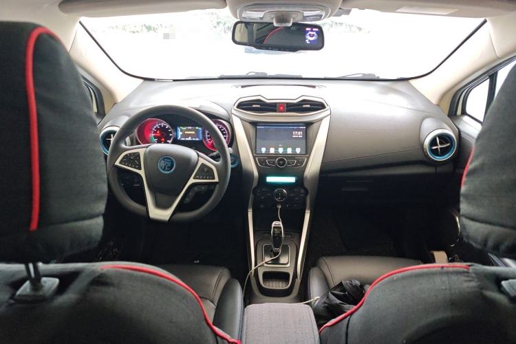Used BYD Yuan New Energy 2018 EV360 Smart Connect Cool Edition Center Console