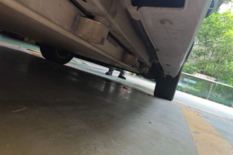 Used BYD Yuan New Energy 2018 EV360 Smart Connect Cool Edition Chassis Front Left