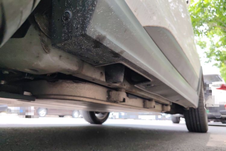 Used BYD Yuan New Energy 2018 EV360 Smart Connected Cool Model Chassis Front Left