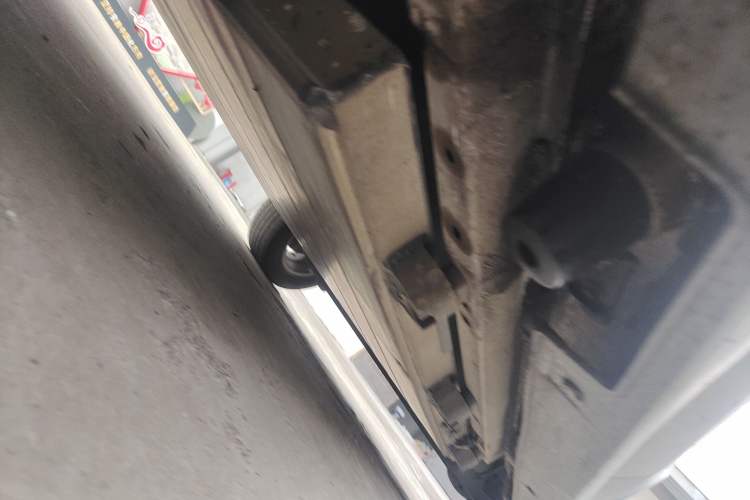 Used BYD Yuan New Energy 2018 EV360 Smart Connect Cool Edition Chassis Front Left