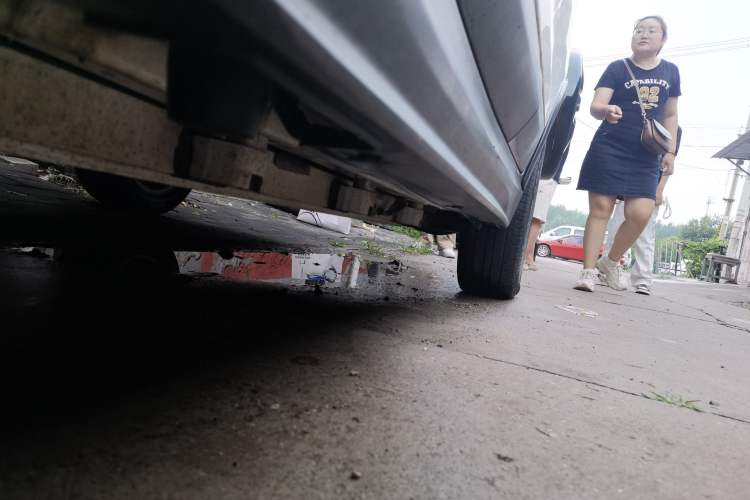 Used BYD Yuan New Energy 2018 EV360 Smart Connect Cool Edition Chassis Front Left