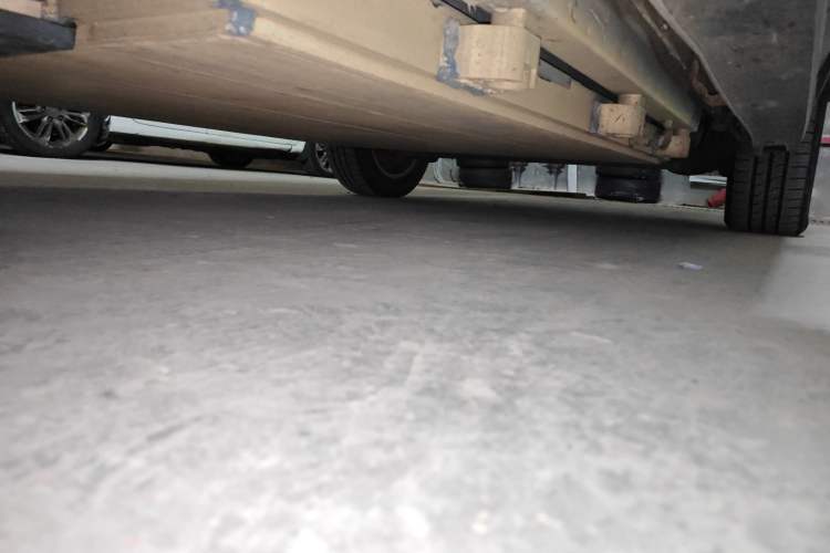 Used BYD Yuan New Energy 2018 EV360 Smart Connect Cool Edition Chassis Front Left