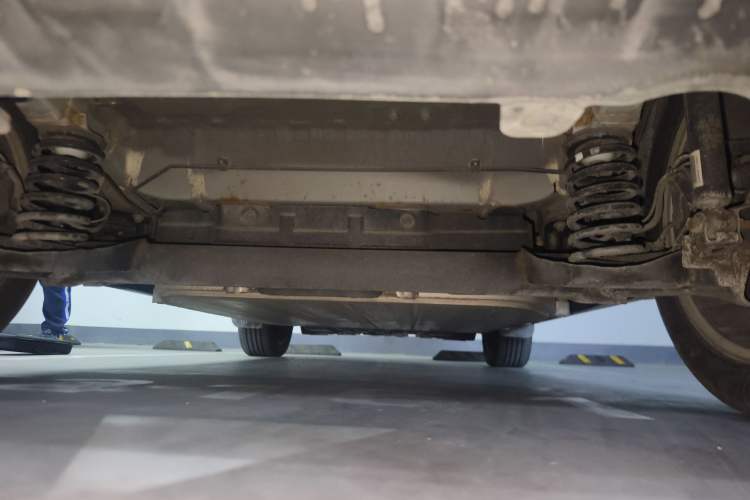 Used BYD Yuan New Energy 2018 EV360 Smart Connected Cool Model Chassis Rear