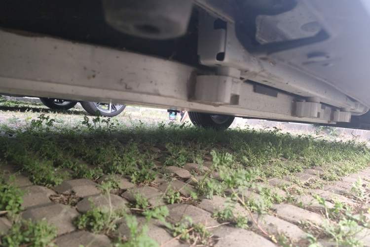Used BYD Yuan New Energy 2018 EV360 Smart Connected Cool Model Chassis Rear Right