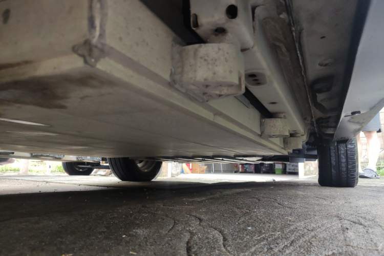 Used BYD Yuan New Energy 2018 EV360 Smart Connect Cool Edition Chassis Rear Right